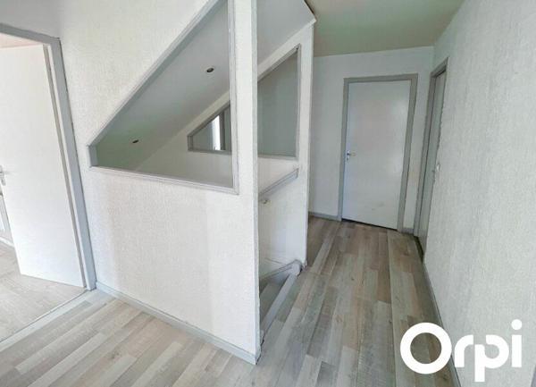 Maison à vendre    5 pièces •  Bollène