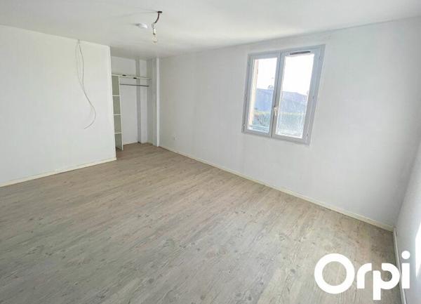 Maison à vendre    5 pièces •  Bollène