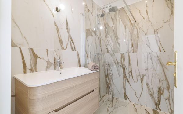 Appartement à vendre    5 pièces • 167,34 m2 Nice