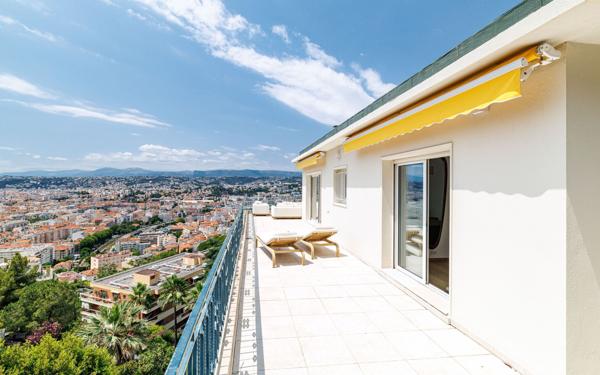 Appartement à vendre    5 pièces • 167,34 m2 Nice