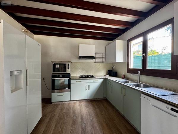 Maison restaurée à vendre à L'Étang-Salé à la Réunion (97427), ref : 97424/159   
Etang-Salé les Bains