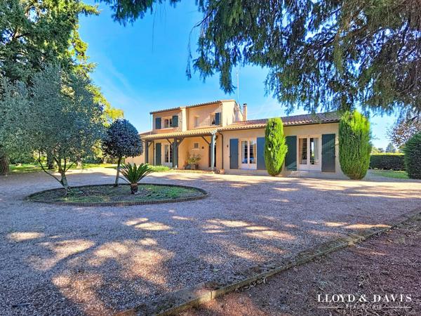 Bordeaux et Angoulême à 45 min – Maison familiale avec piscine sur parc arboré de 4 350 m²