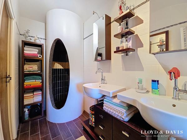 Bordeaux et Angoulême à 45 min – Maison familiale avec piscine sur parc arboré de 4 350 m²