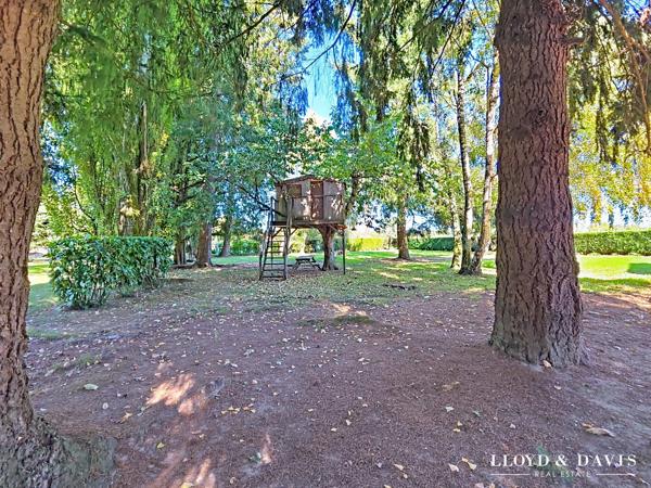 Bordeaux et Angoulême à 45 min – Maison familiale avec piscine sur parc arboré de 4 350 m²