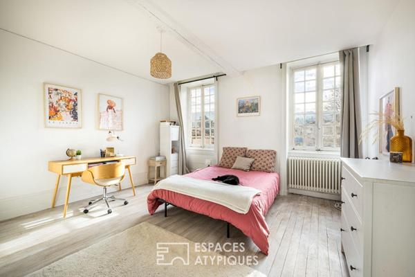 Bâtisse de caractère en plein coeur de Chasselay