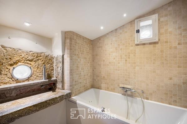 Bâtisse de caractère en plein coeur de Chasselay