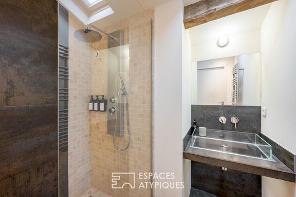 Bâtisse de caractère en plein coeur de Chasselay