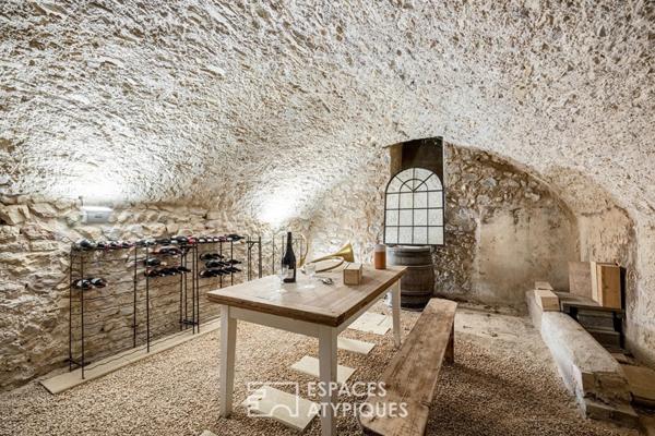 Bâtisse de caractère en plein coeur de Chasselay