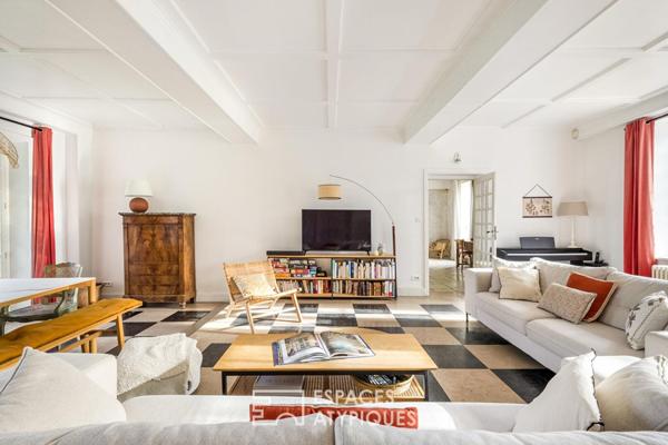 Bâtisse de caractère en plein coeur de Chasselay