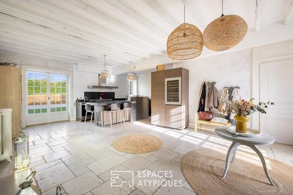 Bâtisse de caractère en plein coeur de Chasselay