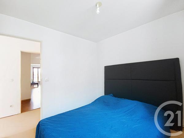 Appartement F4 à vendre  4 pièces - 79,65 m 2   ST DENIS  - 93