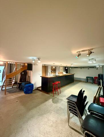 Local Commercial - 240 m²