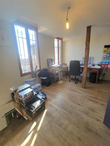 Local Commercial - 240 m²