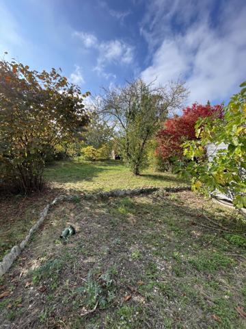 Amiens (80090) Maison spacieuse de 141 m² avec 4 chambres sur terrain arboré de 1493 m²