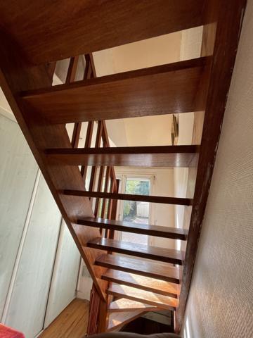 Amiens (80090) Maison spacieuse de 141 m² avec 4 chambres sur terrain arboré de 1493 m²