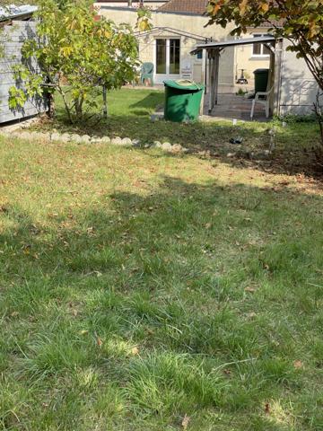 Amiens (80090) Maison spacieuse de 141 m² avec 4 chambres sur terrain arboré de 1493 m²