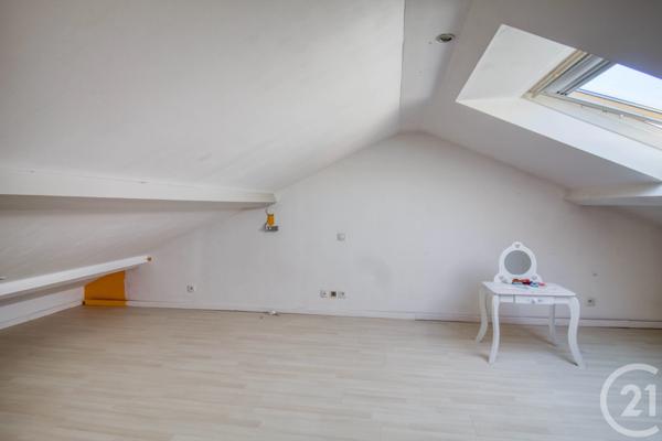 Maison à vendre  6 pièces - 118,99 m 2   ERMONT  - 95