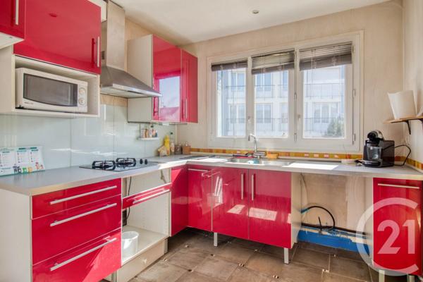 Maison à vendre  6 pièces - 118,99 m 2   ERMONT  - 95