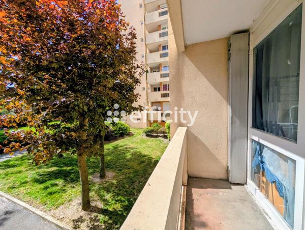 Appartement
         2 pièces
        - 50 m² 129 500 € *