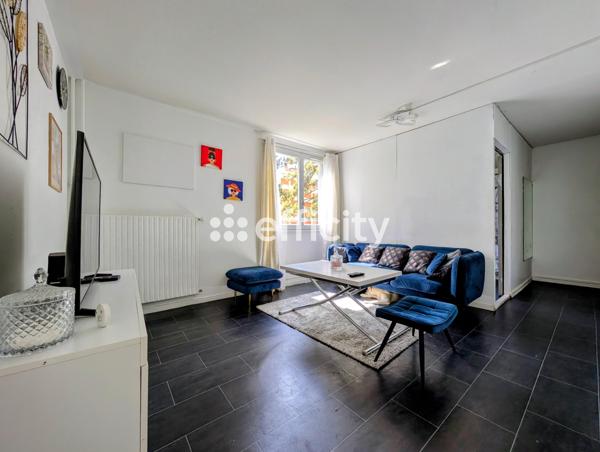 Appartement
         2 pièces
        - 50 m² 129 500 € *