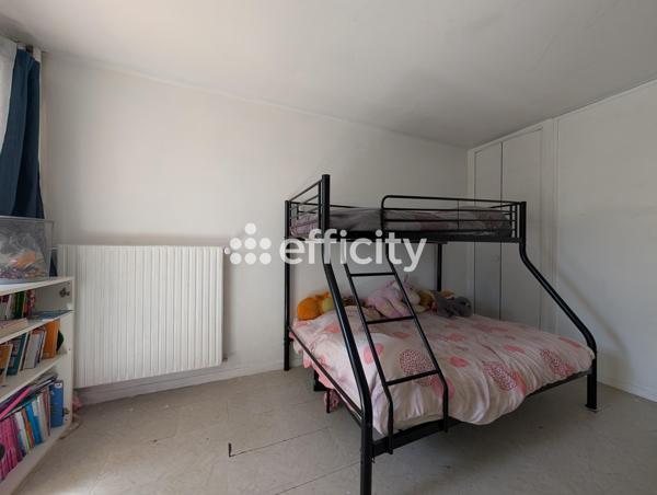 Appartement
         2 pièces
        - 50 m² 129 500 € *