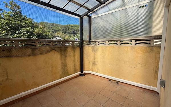 Maison à louer    5 pièces •  Solliès-Pont