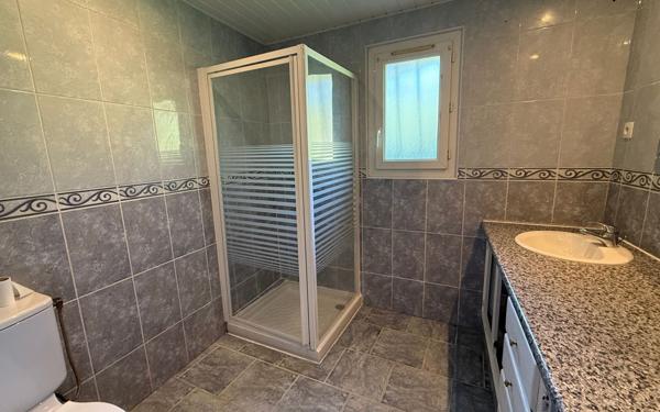 Maison à louer    5 pièces •  Solliès-Pont