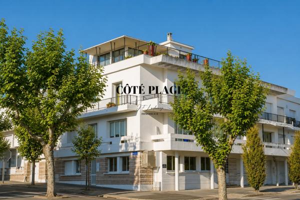 ANCIEN HÔTEL PARTICULIER AVEC ROOFTOP REMARQUABLE DES ANNÉES 50 AU PRIX DE 895 000 € HAI