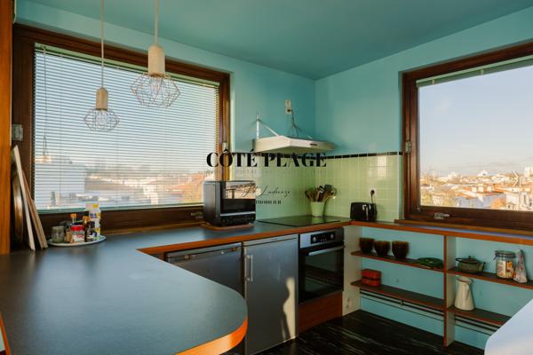 ANCIEN HÔTEL PARTICULIER AVEC ROOFTOP REMARQUABLE DES ANNÉES 50 AU PRIX DE 895 000 € HAI