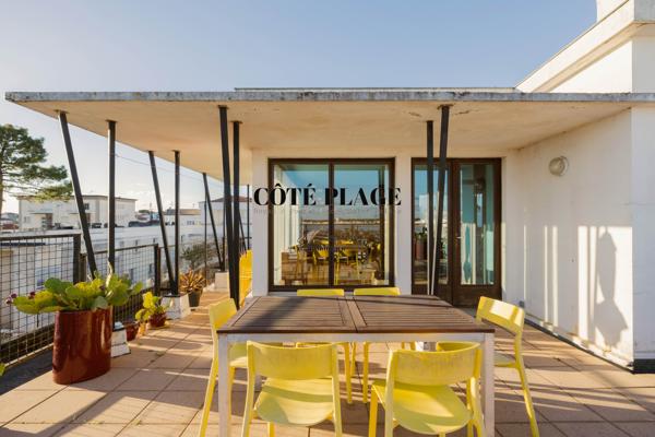 ANCIEN HÔTEL PARTICULIER AVEC ROOFTOP REMARQUABLE DES ANNÉES 50 AU PRIX DE 895 000 € HAI