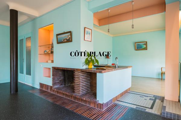 ANCIEN HÔTEL PARTICULIER AVEC ROOFTOP REMARQUABLE DES ANNÉES 50 AU PRIX DE 895 000 € HAI