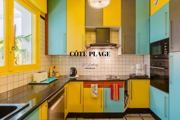 ANCIEN HÔTEL PARTICULIER AVEC ROOFTOP REMARQUABLE DES ANNÉES 50 AU PRIX DE 895 000 € HAI