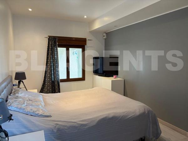 Bien atypique F5 / 150 m2 + potentiel et grande dépendances (70 m2)