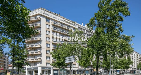 À vendre Appartement 2 pièces 64 m² - Grenoble 38000