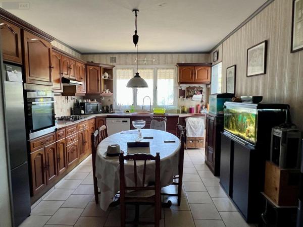 Maison individuelle à vendre à Saint-Pierre à la Réunion (97410), ref : 97404/18   
Condé concession