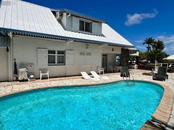 Maison individuelle à vendre à Saint-Pierre à la Réunion (97410), ref : 97404/18   
Condé concession