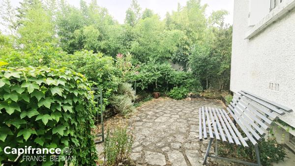 🏡 Maison non mitoyenne avec beau jardin – à 20 min à pied du centre-ville de Niort