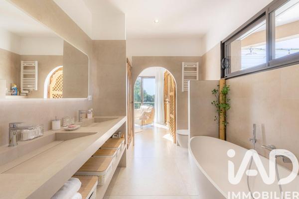 Maison à vendre 5 pièces 165 m² Sainte-Maxime