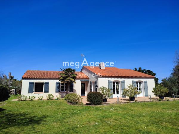 Maison à Saint-Jean-de-Monts, 85160 - 8 pièces 167m²