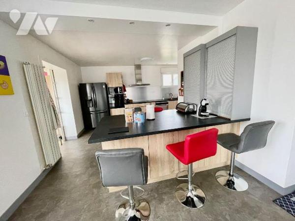 Maison à vendre à Lannion (22300) en Côtes-d'Armor (22)

Annonce de vente : maison située à L...