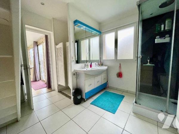 Maison à vendre à Lannion (22300) en Côtes-d'Armor (22)

Annonce de vente : maison située à L...