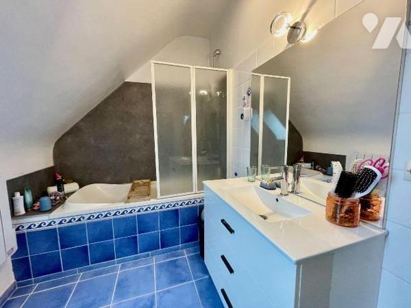 Maison à vendre à Lannion (22300) en Côtes-d'Armor (22)

Annonce de vente : maison située à L...