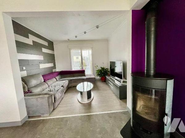 Maison à vendre à Lannion (22300) en Côtes-d'Armor (22)

Annonce de vente : maison située à L...
