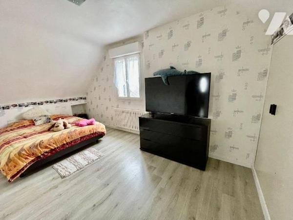 Maison à vendre à Lannion (22300) en Côtes-d'Armor (22)

Annonce de vente : maison située à L...