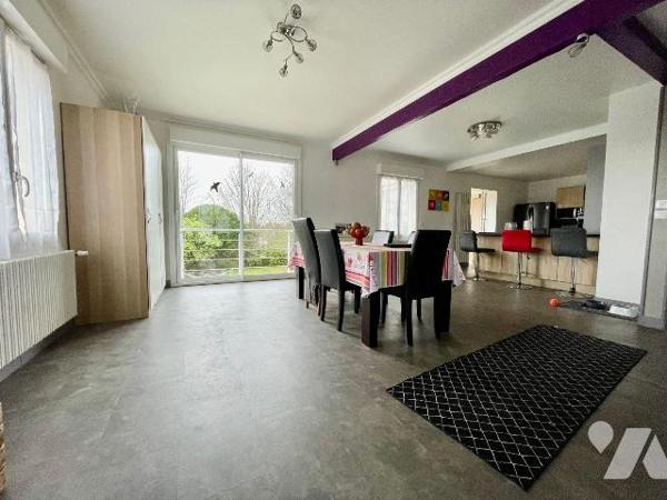Maison à vendre à Lannion (22300) en Côtes-d'Armor (22)

Annonce de vente : maison située à L...
