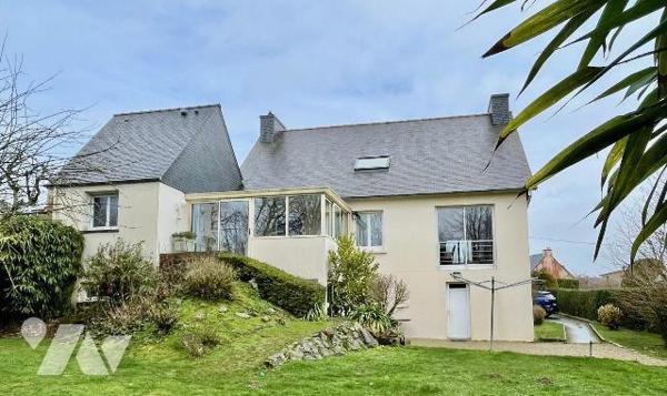 Maison à vendre à Lannion (22300) en Côtes-d'Armor (22)

Annonce de vente : maison située à L...