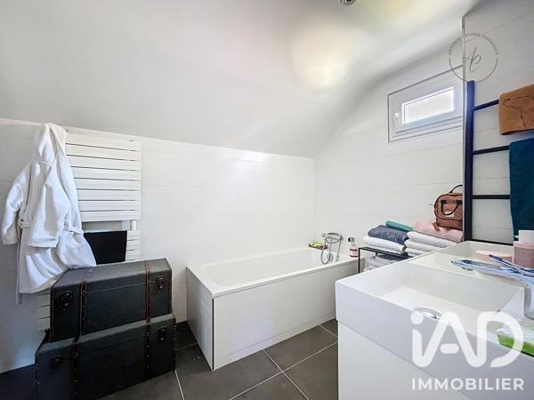 Maison à vendre 7 pièces 225 m² Saint-Michel-sur-Orge