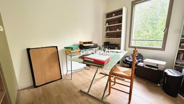 Vente
                Maison140 m² - 5 Pièces -
                    LE BOUSCAT (33110)