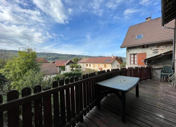 Immeuble à vendre    4 pièces • 134,50 m2 Saint-Joseph-de-Rivière