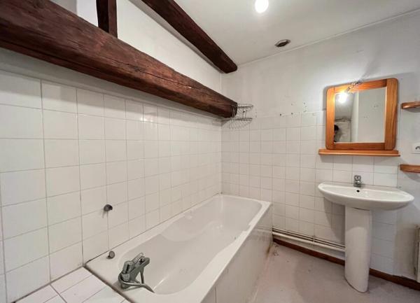 Immeuble à vendre    4 pièces • 134,50 m2 Saint-Joseph-de-Rivière